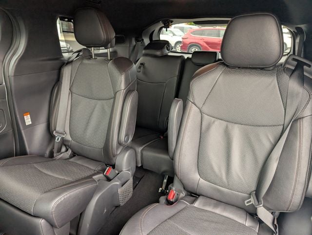 2026 Toyota Sienna Platinum 7 Passenger