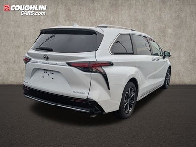2026 Toyota Sienna Platinum 7 Passenger
