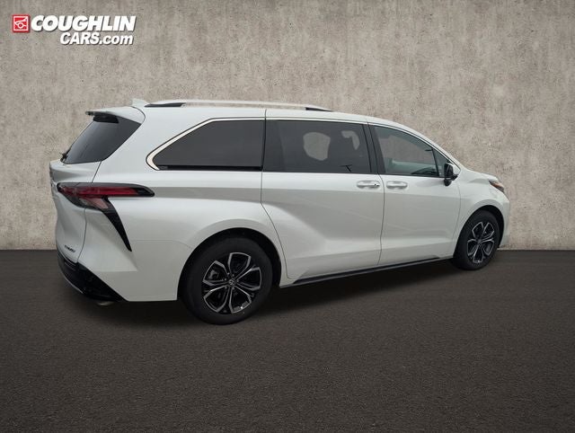 2026 Toyota Sienna Platinum 7 Passenger