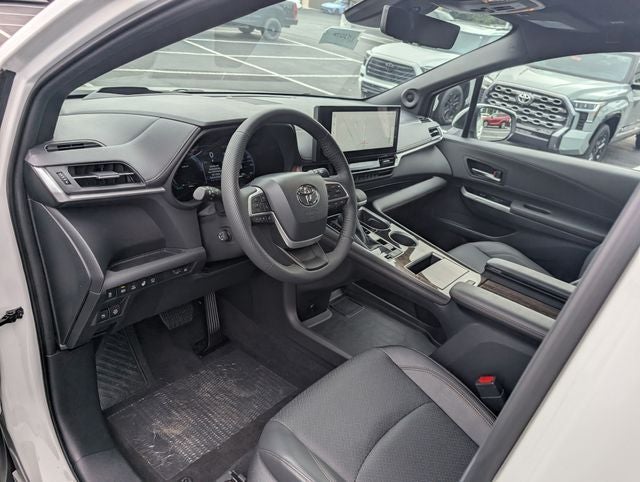 2026 Toyota Sienna Platinum 7 Passenger