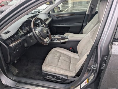 2016 Lexus ES 300h