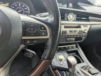 2016 Lexus ES 300h