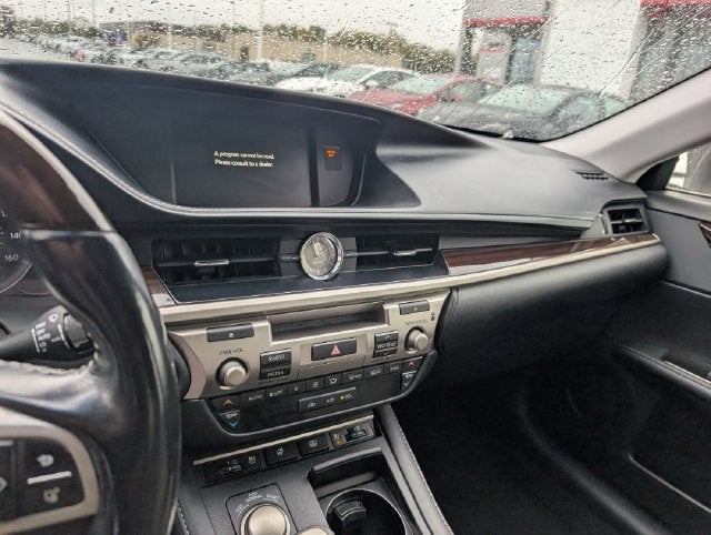 2016 Lexus ES 300h
