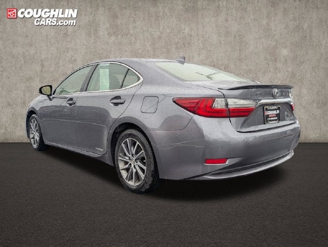 2016 Lexus ES 300h