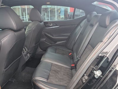 2022 Nissan Maxima SR
