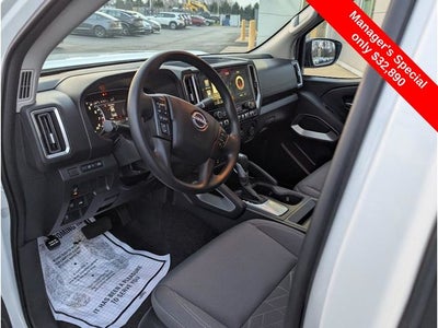 2025 Nissan Frontier SV