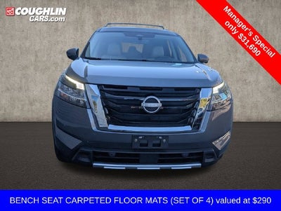 2024 Nissan Pathfinder SL
