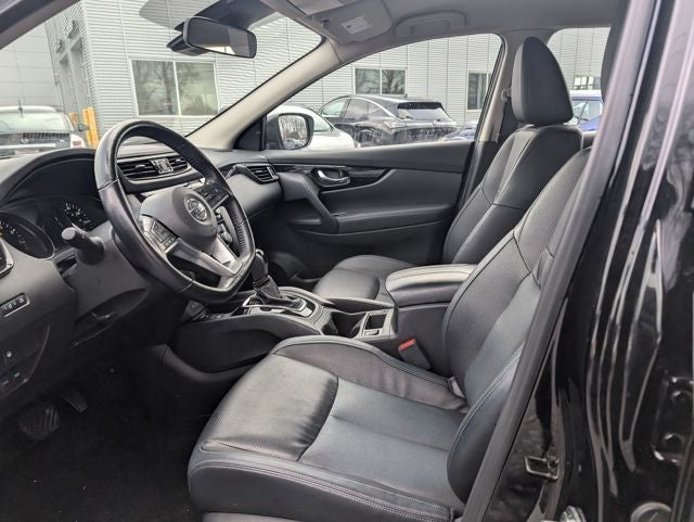 2022 Nissan Rogue Sport SL