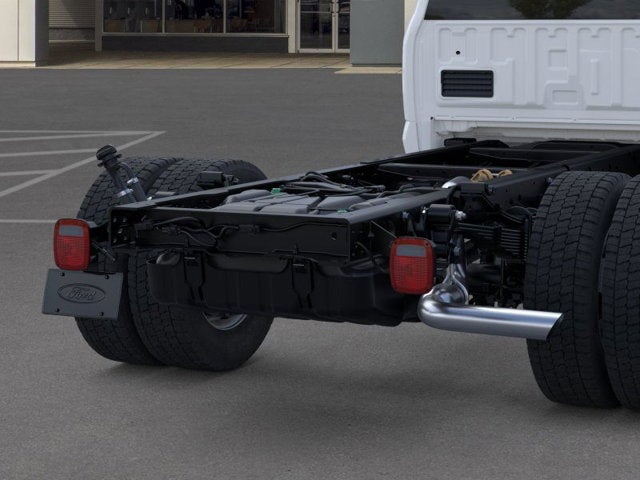 2025 Ford Super Duty F-550 Dually XLT