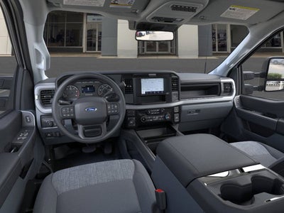 2025 Ford Super Duty F-550 Dually XLT