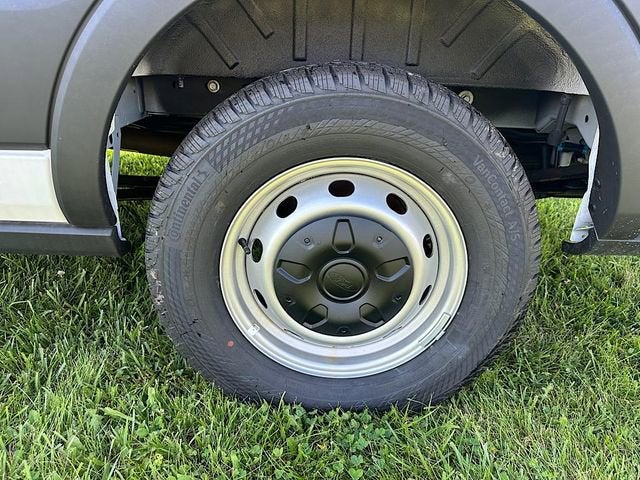 2024 Ford Transit Passenger Wagon XL