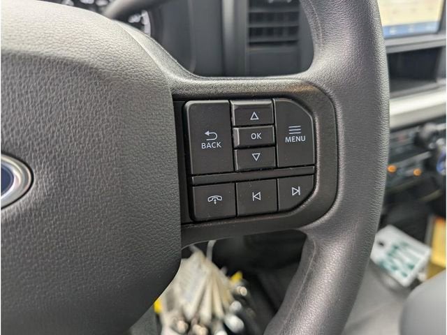 2025 Ford Super Duty F-550 Dually XL