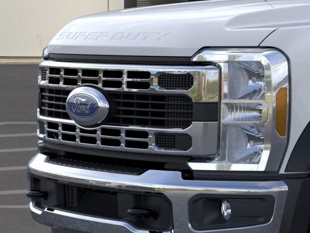2025 Ford Super Duty F-550 Dually XL