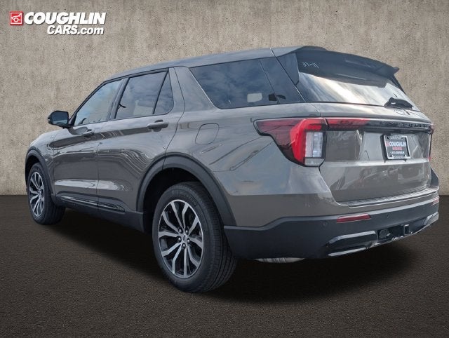 2027 Ford Explorer ST-Line