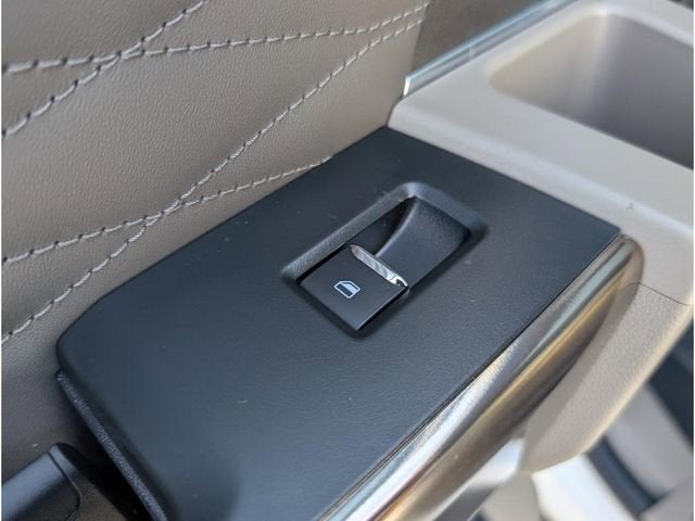 2025 Ford Super Duty F-350 Platinum