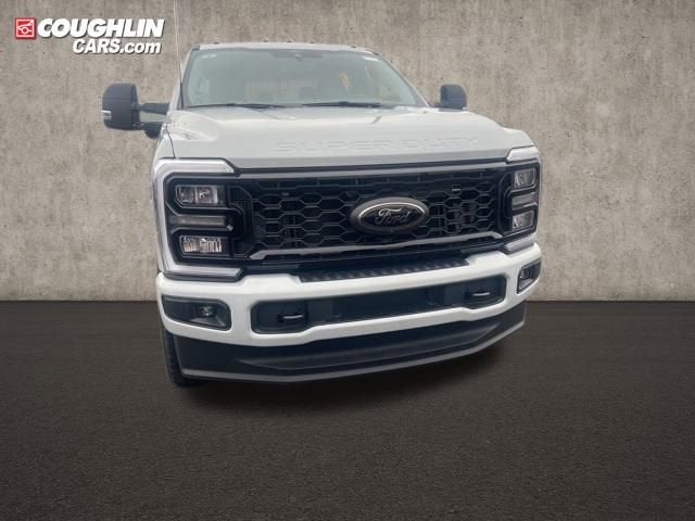 2026 Ford Super Duty F-350 LARIAT