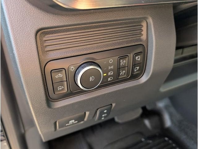 2026 Ford Super Duty F-350 LARIAT