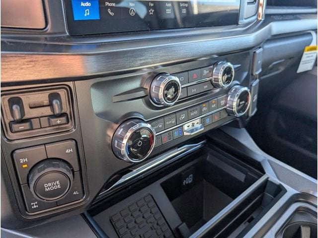 2026 Ford Super Duty F-350 LARIAT