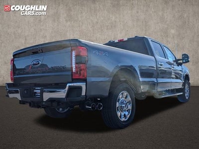 2026 Ford Super Duty F-350 LARIAT