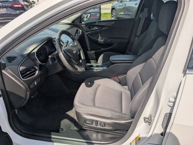 2025 Chevrolet Malibu LT