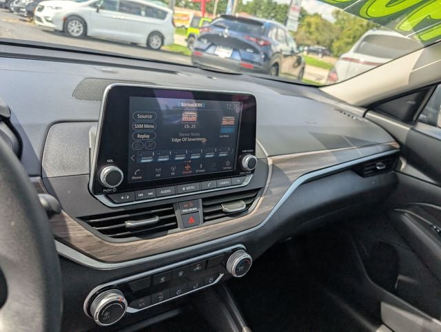 2025 Nissan Altima SV