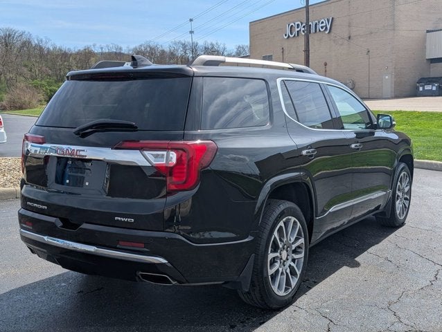 2023 GMC Acadia Denali