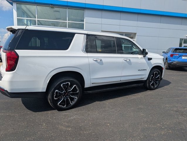 2023 GMC Yukon XL SLT