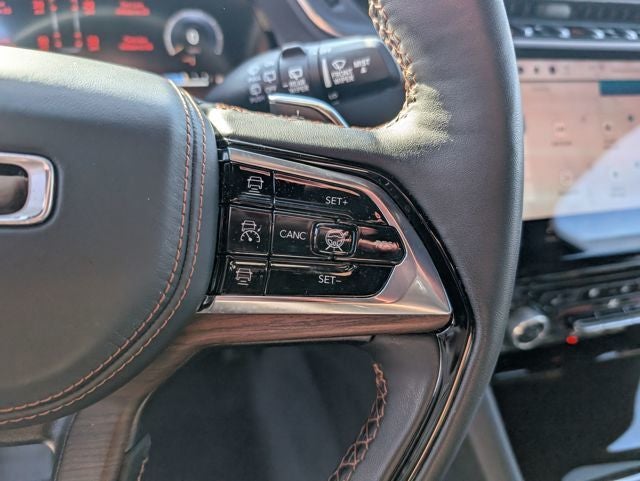 2022 Jeep Grand Cherokee Summit