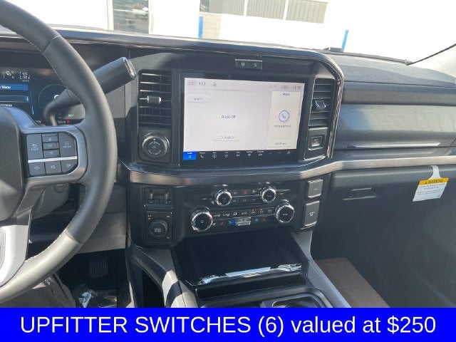 2027 Ford F-350SD Lariat DRW