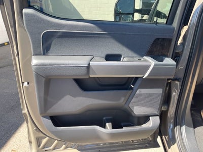 2027 Ford F-350SD Lariat DRW