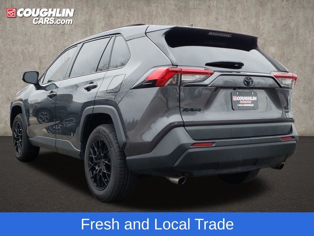 2019 Toyota RAV4 LE