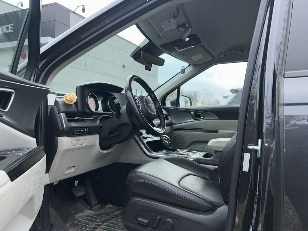 2022 Kia Carnival LXS