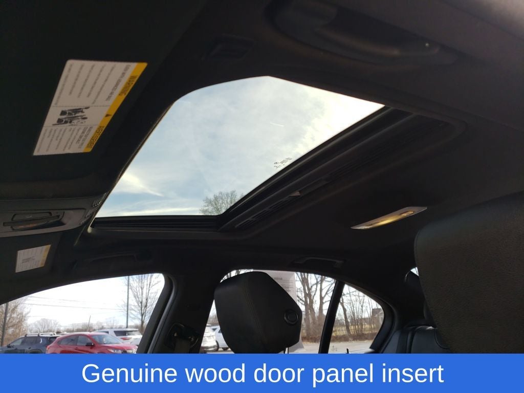 2018 BMW 3 Series 330i xDrive