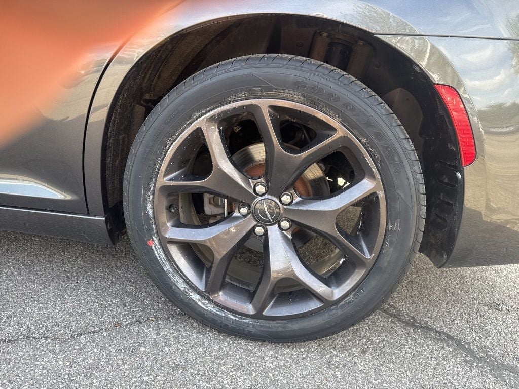 2021 Chrysler 300 S