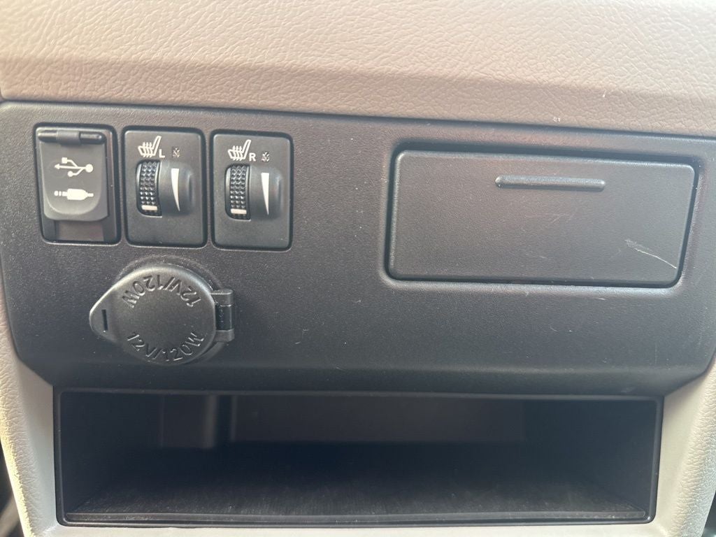 2017 Toyota Sienna XLE 7 Passenger