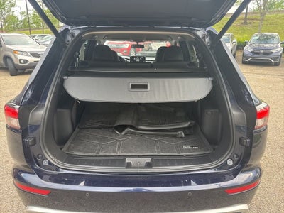 2022 Mitsubishi Outlander Base