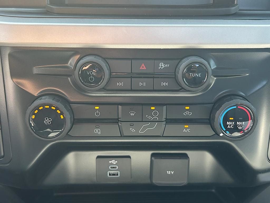 2025 Ford F-600SD XL