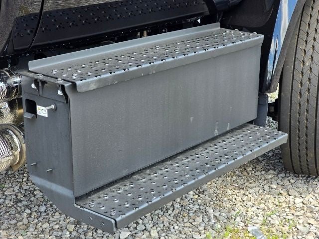 2025 Ford Super Duty F-750 Base