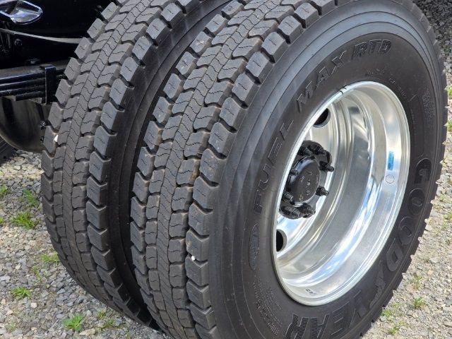 2025 Ford Super Duty F-750 Base