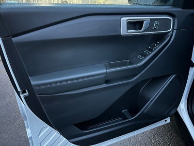 2025 Ford Utility Police Interceptor Base