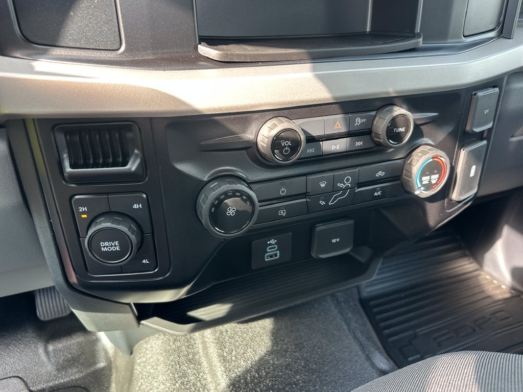 2027 Ford F-250SD XL