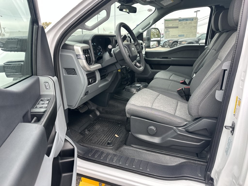 2027 Ford F-350SD XL