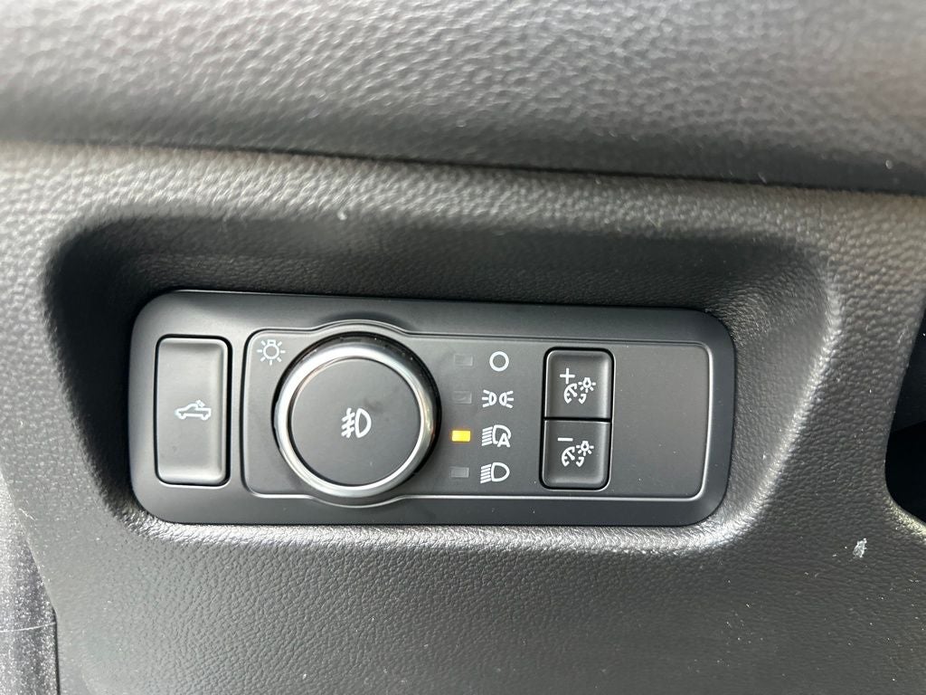 2025 Ford Ranger XL STX 4X4