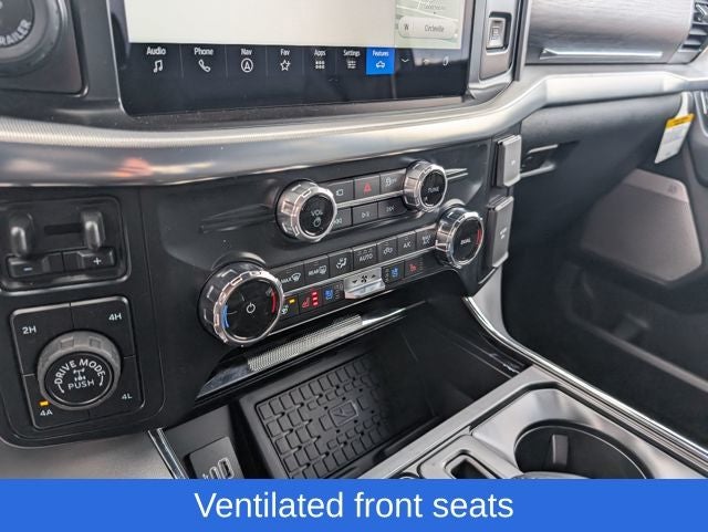 2025 Ford F-150 Lariat 4X4