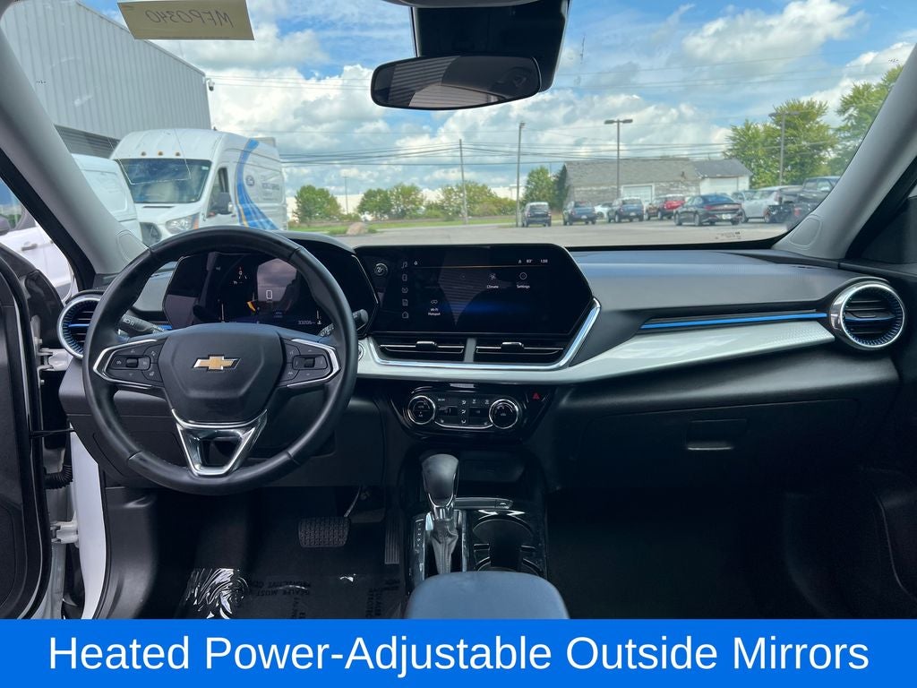 2025 Chevrolet Trax LT