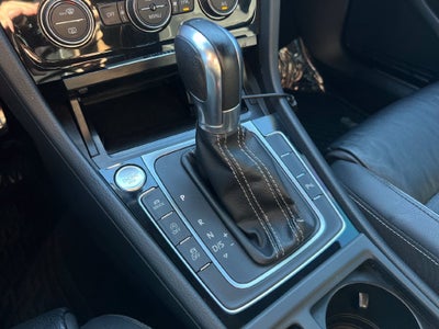 2018 Volkswagen Golf R DCC & Navigation 4Motion