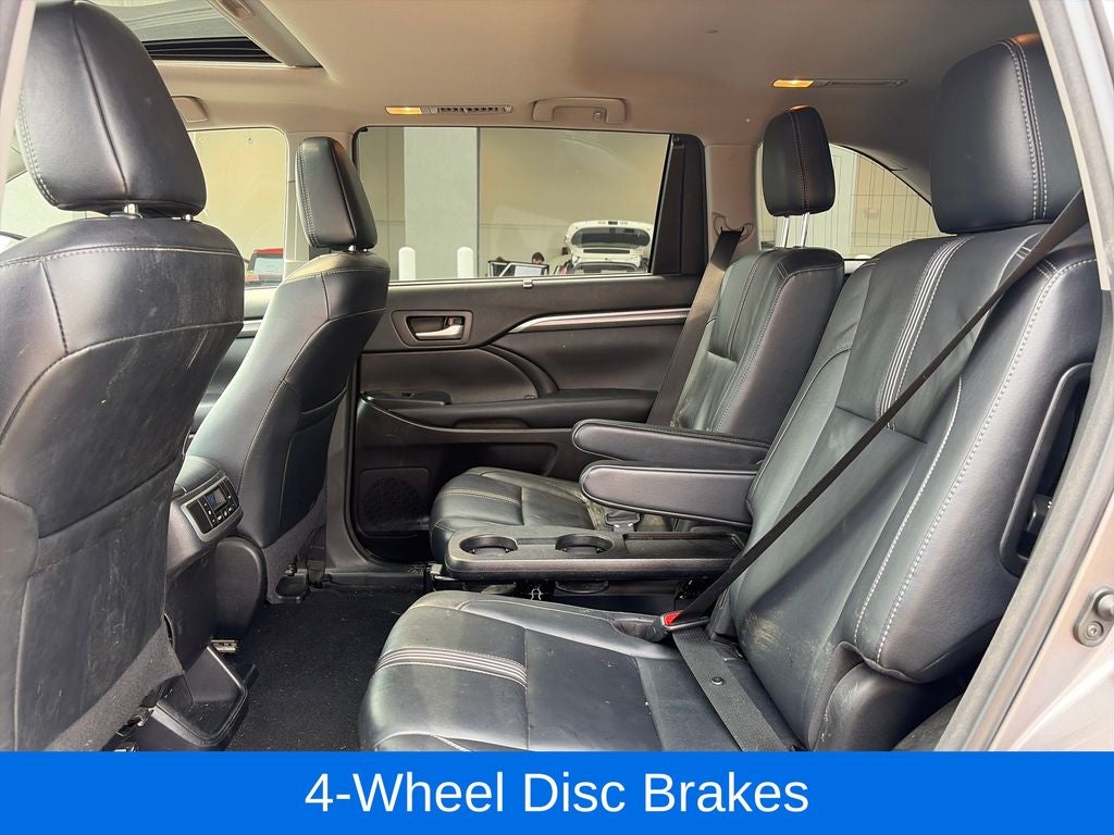 2018 Toyota Highlander SE