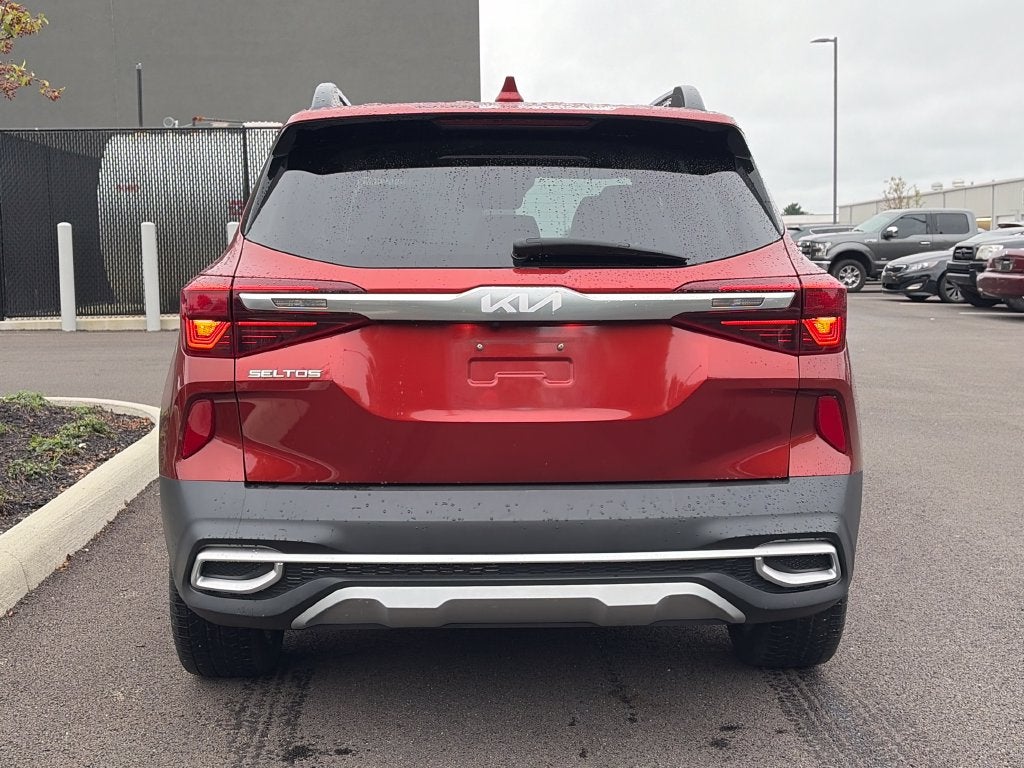 2022 Kia Seltos Nightfall