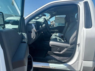 2025 Ford F-600SD XL