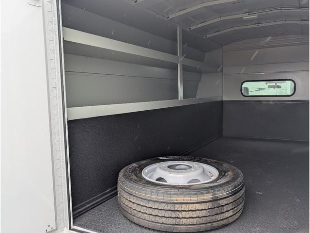 2025 Ford F-600SD XL